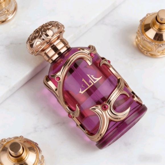 Lattafa Other - Lattafa Habik Floral Fruity Pink & Rose Gold Perfume Bottle
